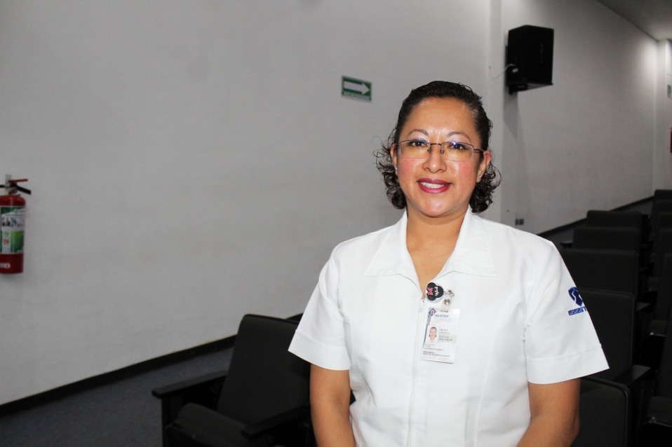 Araceli Flores sin pensar la respuesta de saber si se siente lista para enfrentar la pandemia, contestó que: “Sí. Sí me siento lista”. (Rafael Gónzale