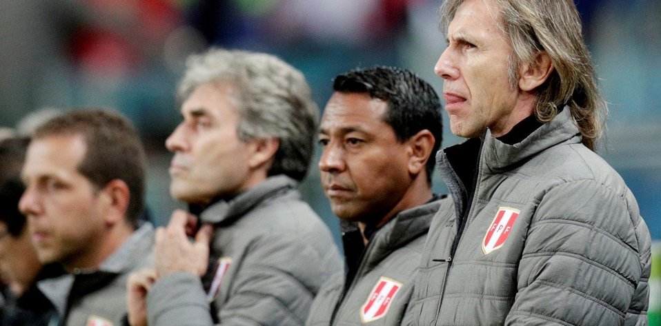 Nolberto Solano, ayudante de Ricardo Gareca (Reuters)