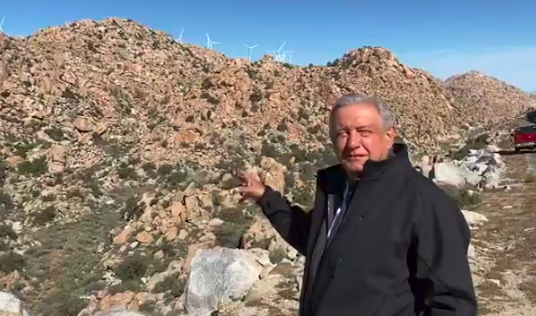 El presidente Andrés Manuel López Obrador visita La Rumorosa.
