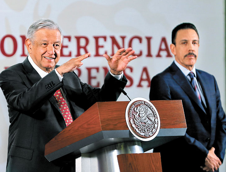 López Obrador y el mandatario, el 18 de marzo. (H. Téllez)