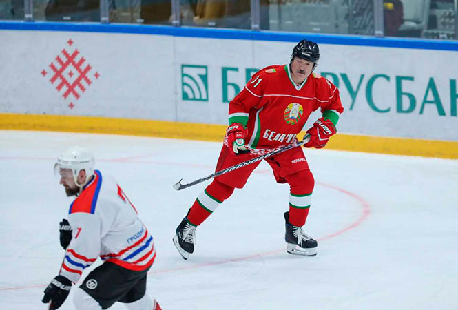 Presidente de Bielorrusia juega hockey pese a pandemia por coronavirus (http://president.gov.by/)