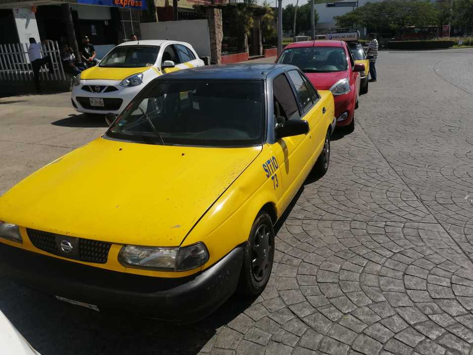Un aproximado de doscientos taxistas, son los que estarán ofreciendo el servicio. (Juan Carlos Munguía)