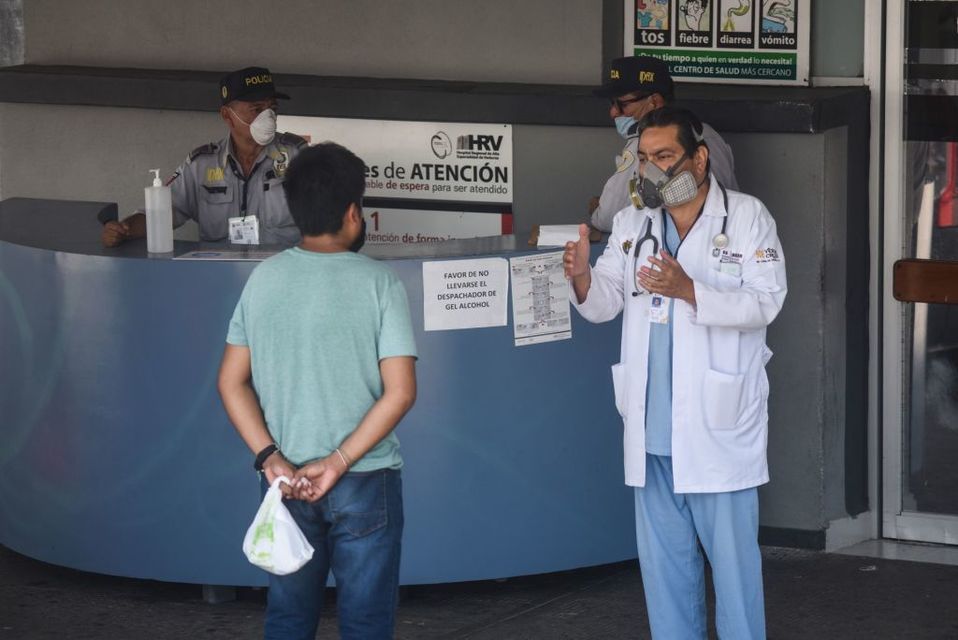 Conapred ha registrado casos de disciminación a personal médico (Cuartoscuro)