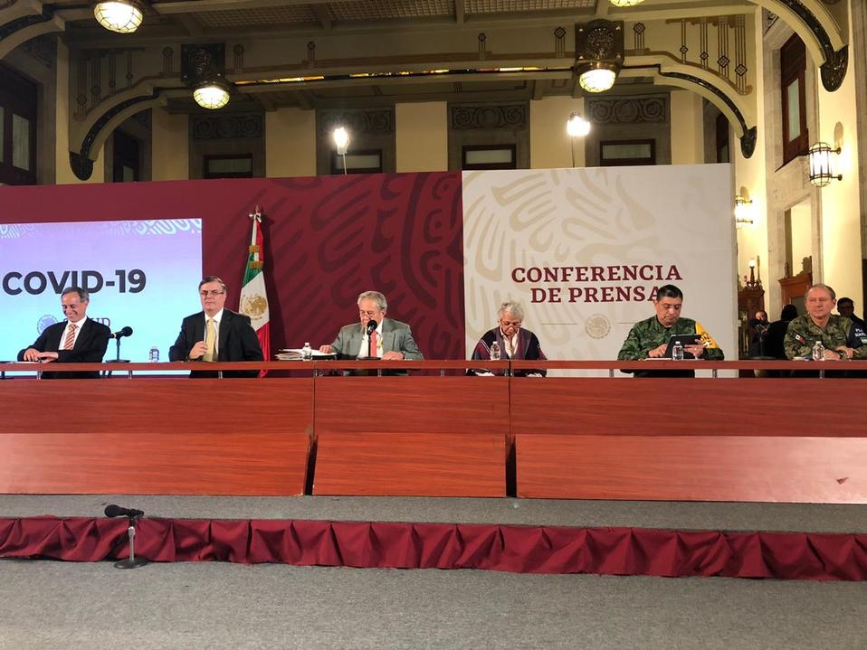 Las secretarías de Salud, Segob y Marina participan en la conferencia del Covid-19. (Blanca Valadez)