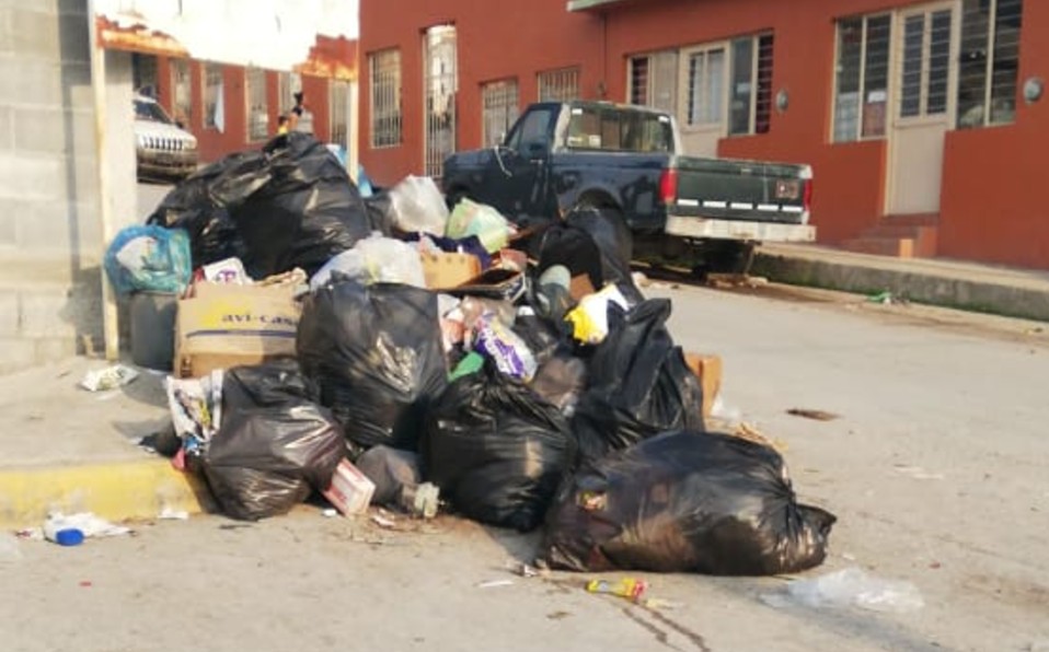 Calles con basura en Ciudad Victoria (Foto/Gerardo Cordoba).