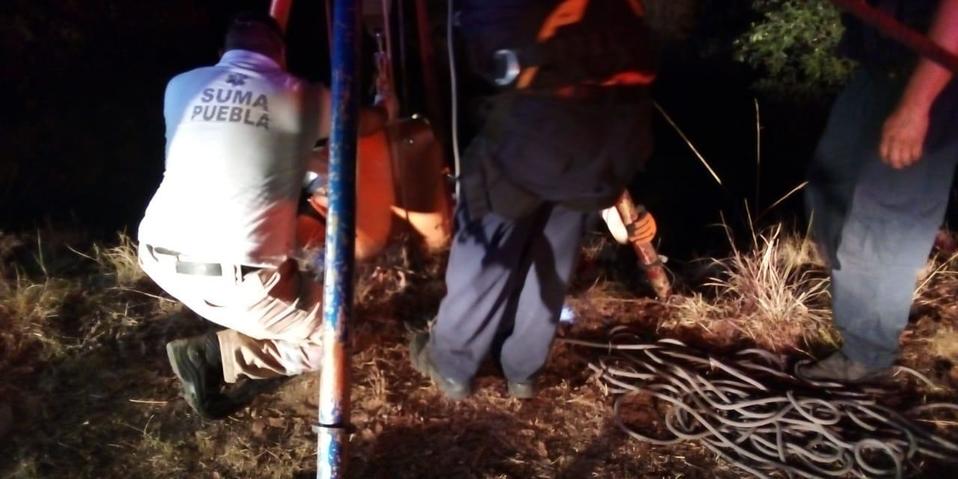 Rescatan a joven ebrio que cayó en barranca de Bosques de Amalucan. (Especial)
