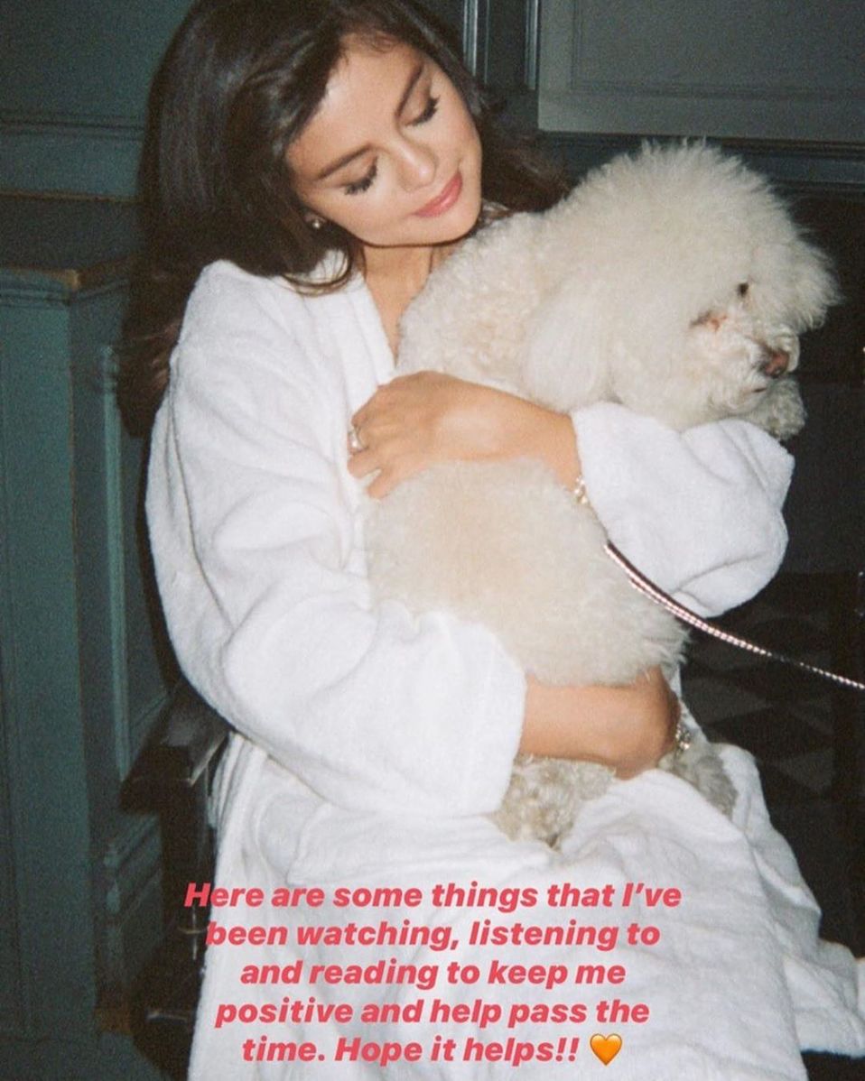 Selena Gomez  aprovechó su cuenta de Instagram para compartir lo que está “mirando, escuchando y leyendo”.(Instagram)