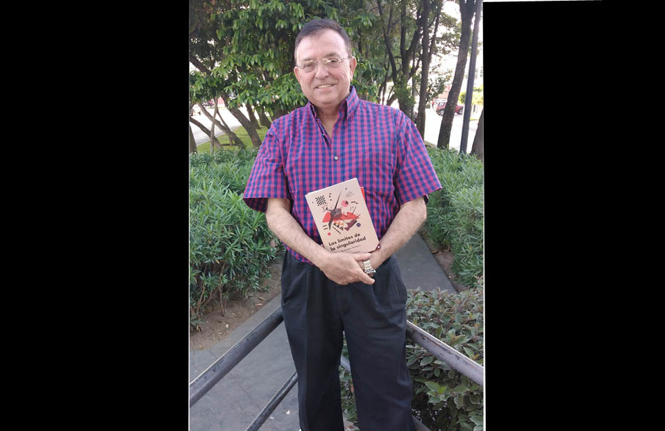 Antonio Rodríguez Jiménez y su libro (Enrique Vázquez)