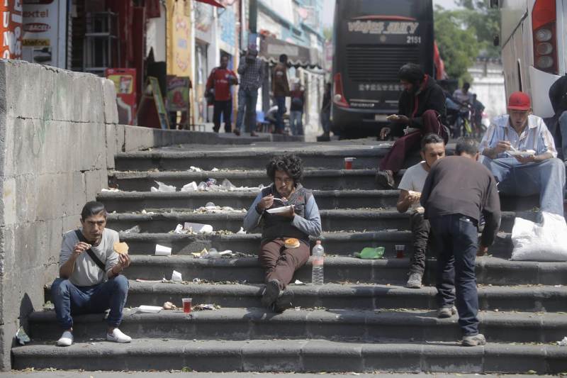 Las personas en situación de calle son las más perjudicadas por el cierre de los comedores. (Ariana Pérez)