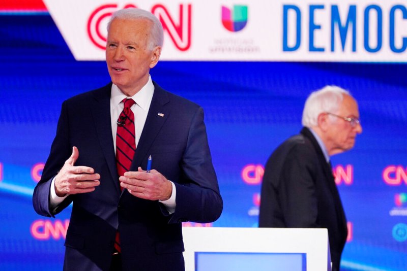 Joe Biden se mantiene a la cabeza de las preferencias. (AP)