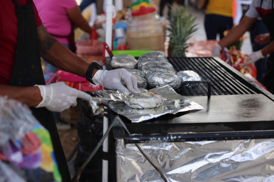 #SalvemosChangarros tiene el objetivo de consumir en los pequeños comercios de comida golpeados por la contingencia. (Rolando Riestra)
