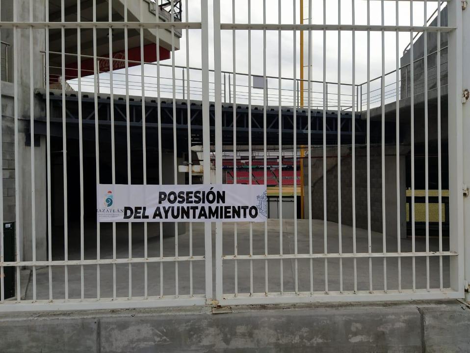 Ayuntamiento de Mazatlán suspende concesión del "Teodoro Mariscal" (Adriana Carlos)