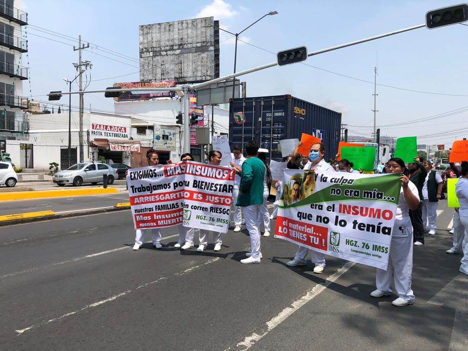 Bloquearon la calle Morelos. (Especial)