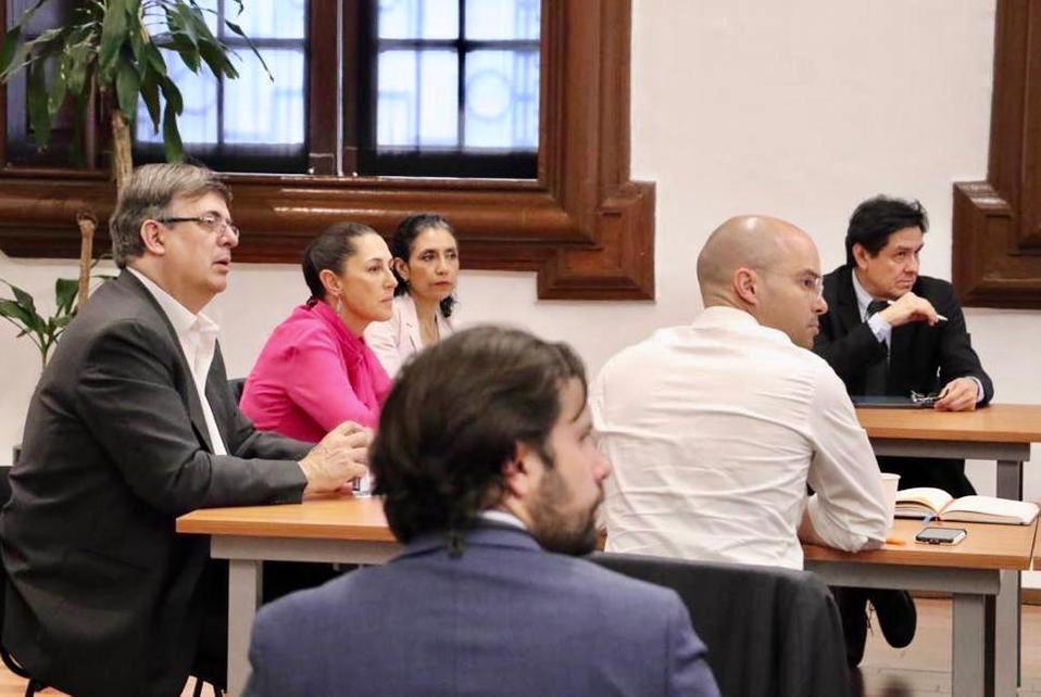 Autoridades analizan capacidad hospitalaria y de insumos en la CdMx (Especial)