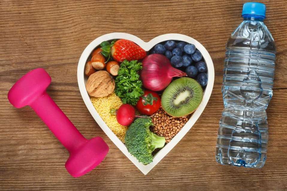 La comida balanceada es clave para subir nuestras defensas (Shutterstock).
