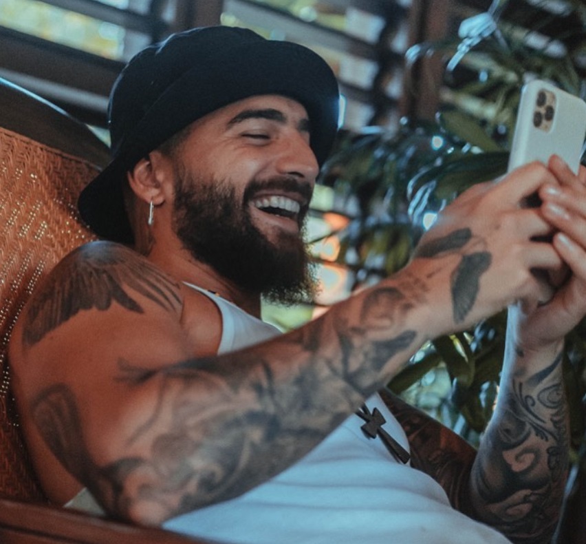 Maluma revela su número telefónico para hablar con fans. (Instargram)