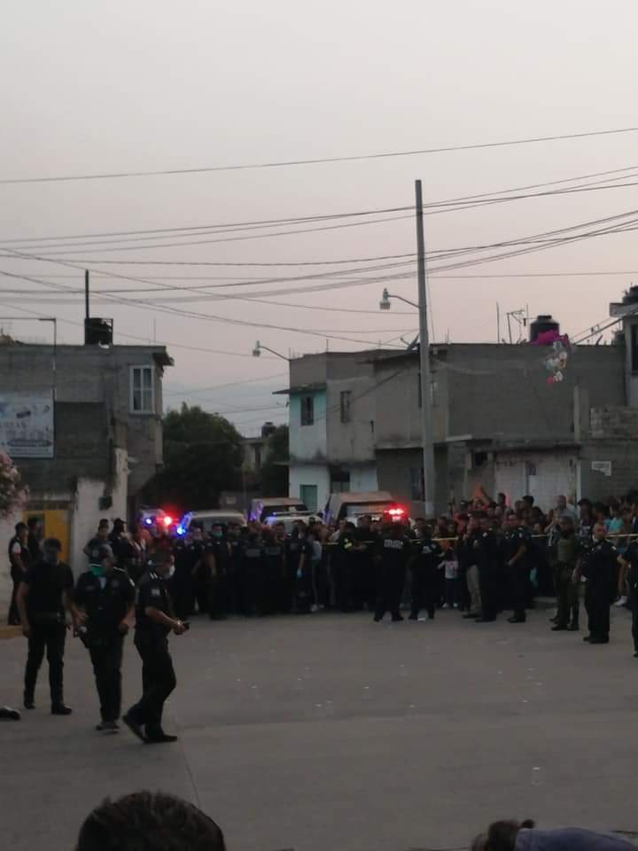 Autoridades acudieron al lugar de los hechos. (especial)