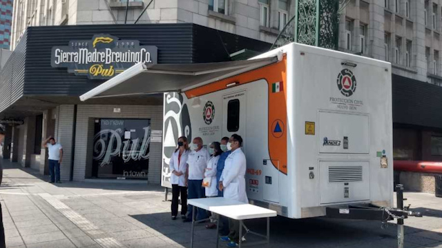 Instalan camión para pruebas gratis de coronavirus en Monterrey