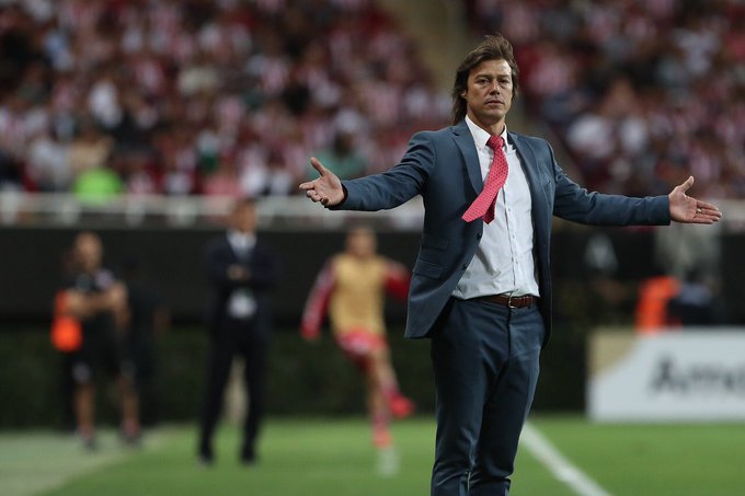 Matías  Almeyda, ex entrenador de las Chivas (Twitter @peladoalmeyda)