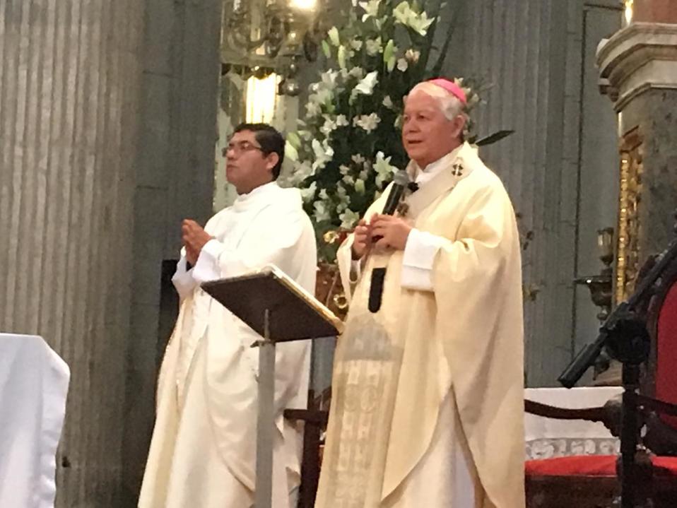 “Se ha suspendido la misa crismal, pero se celebrará cuando pase esto. Pensamos hacerlo, si Dios nos lo permite. (Jaime Zambrano)