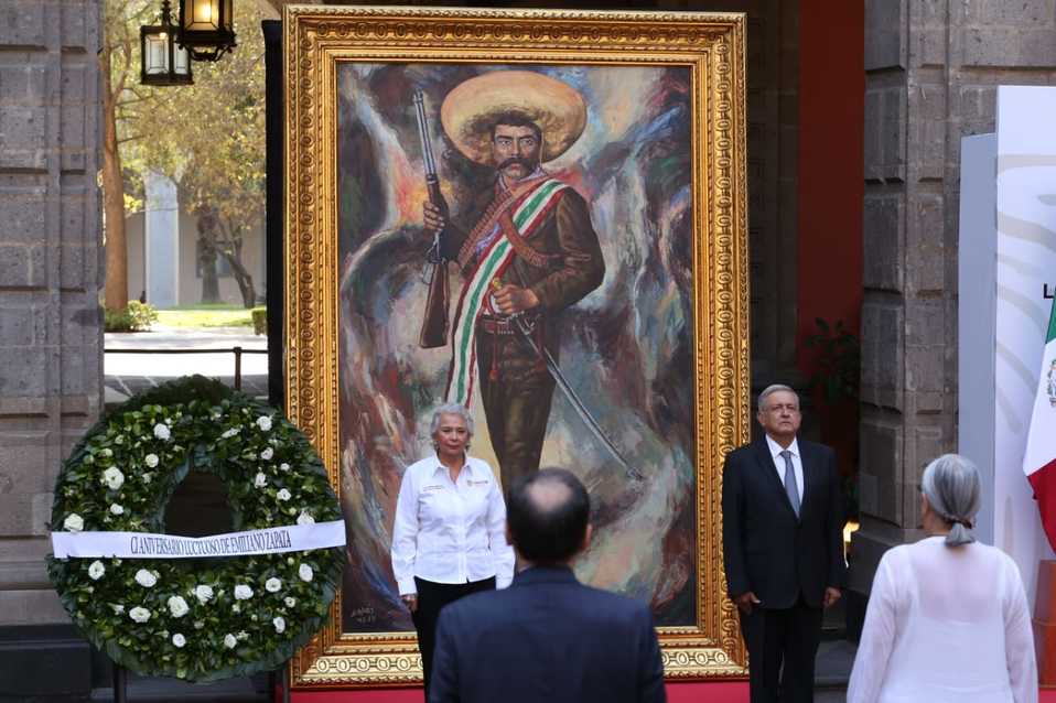 La secretaría de Gobernación y el Presidente en el homenaje a Zapata (Octavio Hoyos)