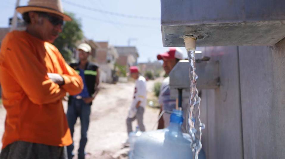 Familias en col. Los Castillos enfrentan la cuarentena sin agua. Dany Béjar.