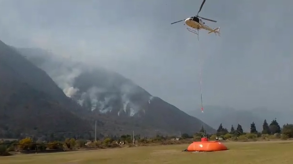 El incendio ha afectado al rededor de 10 hectáreas. (Captura de pantalla)