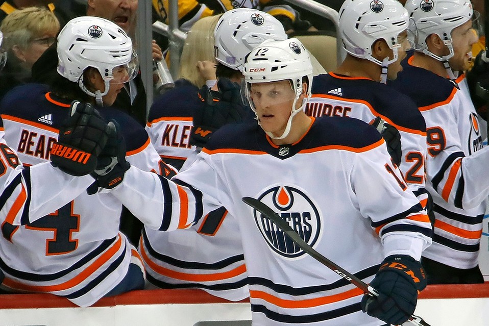 Muere jugador de la NHL, Colby Cave, tras una hemorragia cerebral (AP)