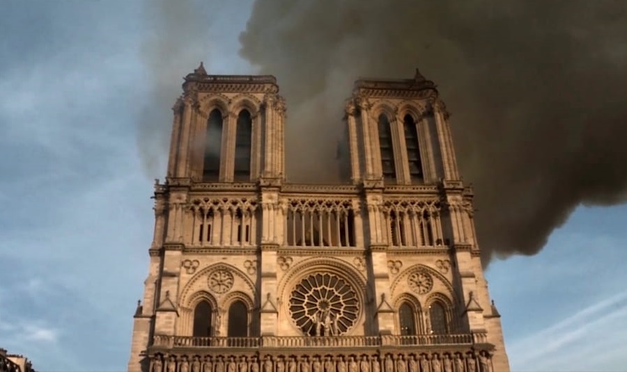 Notre Dame de París. La época de los constructores", es un documental de Emmanuel Blanchard (Notre Dame de París).