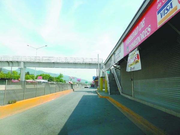 La zona luce un panorama nunca antes visto; hay locales cerrados y calles vacías. Ricardo Alanís