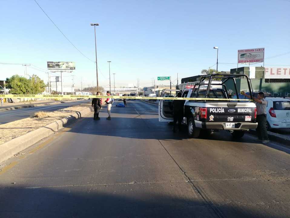 Hombre muere atropellado sobre carretera libre a Zapotlanejo en Tlaquepaque (Juan Carlos Munguía)