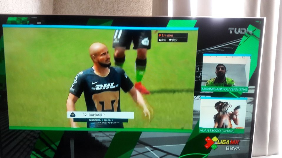 Alan Mozo con su perro Coco (Especial)