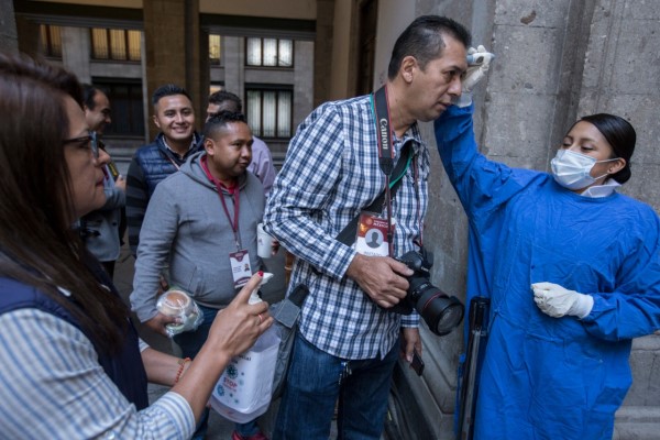 La Organización Panamericana de la Salud (OPS) pide a los periodistas informar con ética. |Jorge Carballo