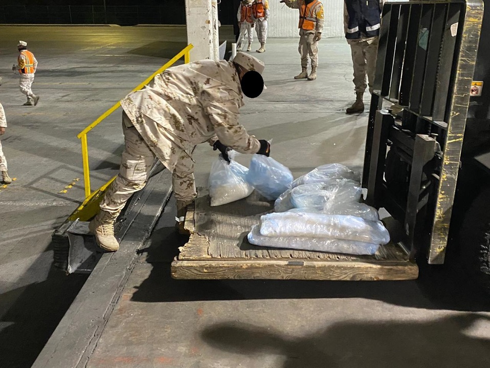 Ejército decomisó metanfetamina en Sonora (Especial)