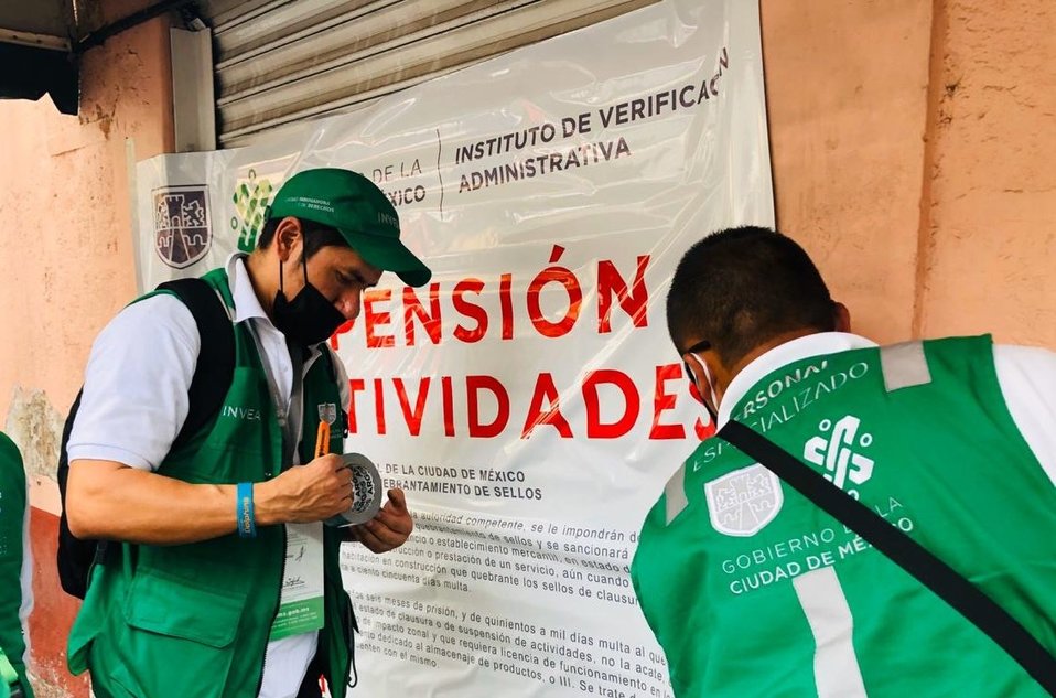El Invea continúa la supervisión y clausura de establecimientos durante la pandemia por covid-19. (@inveacdmx)