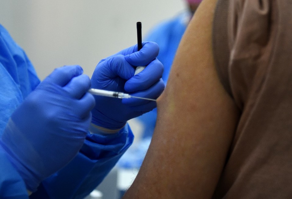 Las pruebas de una vacuna contra el covid-19 podrían estar listas en agosto (AFP/Archivo)