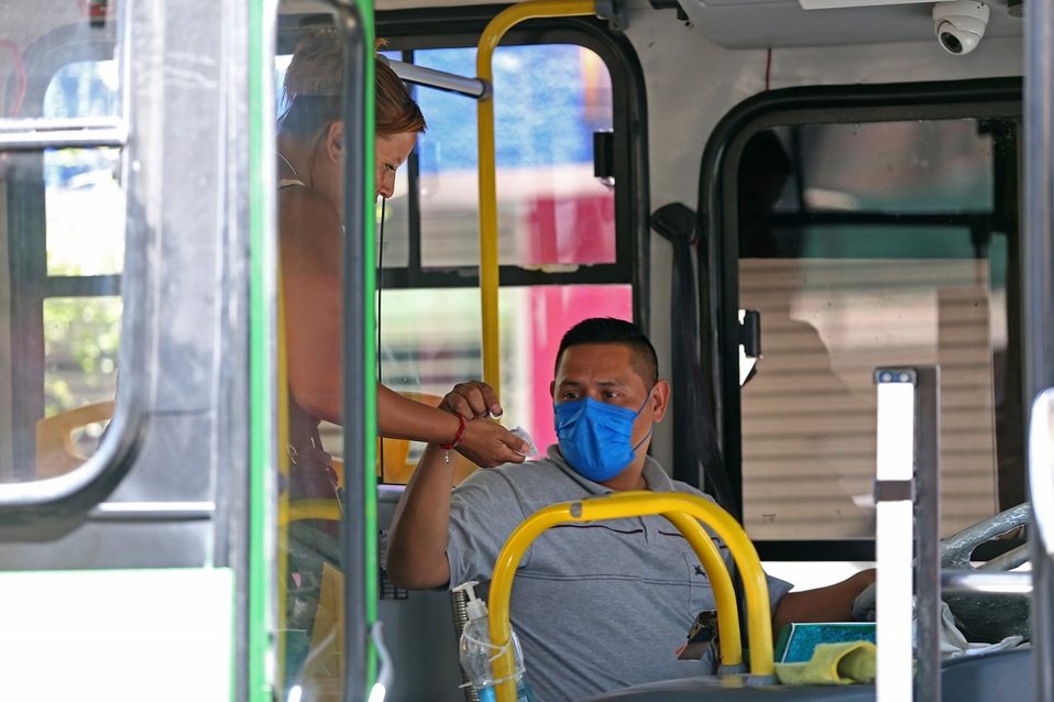 Obligatorio el uso de cubrebocas a choferes del Transporte Público. (Fernando Carranza)
