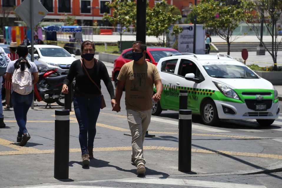 Pachuqueños toman medidas sanitarias por covid-19. (Jorge Sánchez)