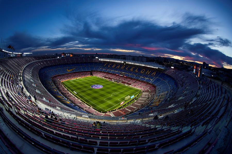 Barcelona vende nombre del Camp Nou para luchar contra el covid-19 (EFE)