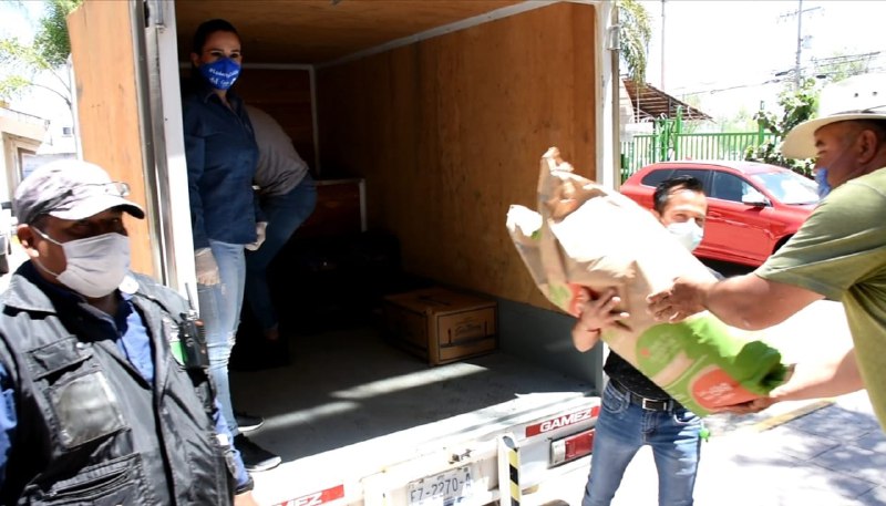 Central de Abastos en León dona alimentos ante contingencia