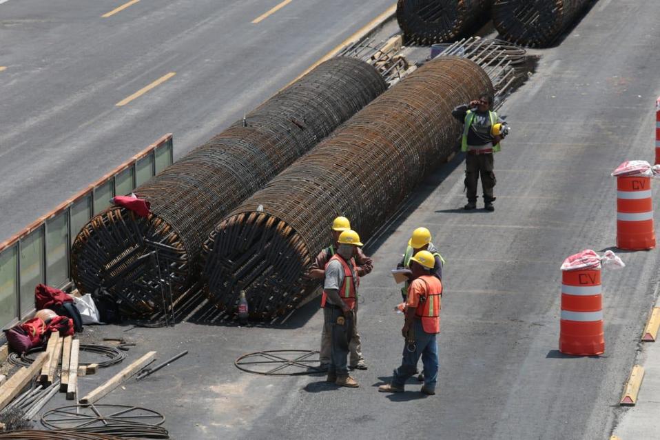Construcciones en Pachuca siguen. (Marible Calderón)