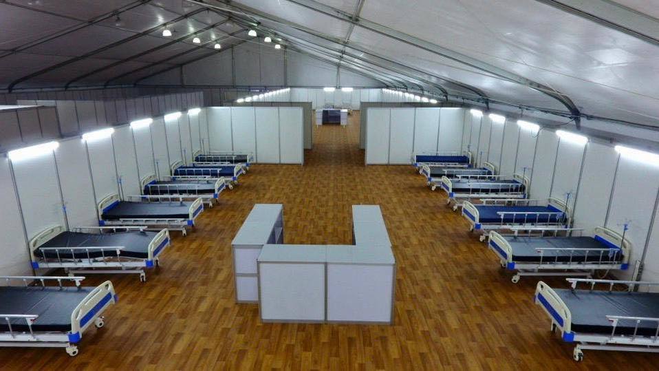 El hospital móvil en Monclova con una capacidad de 65 camas. (Especial)