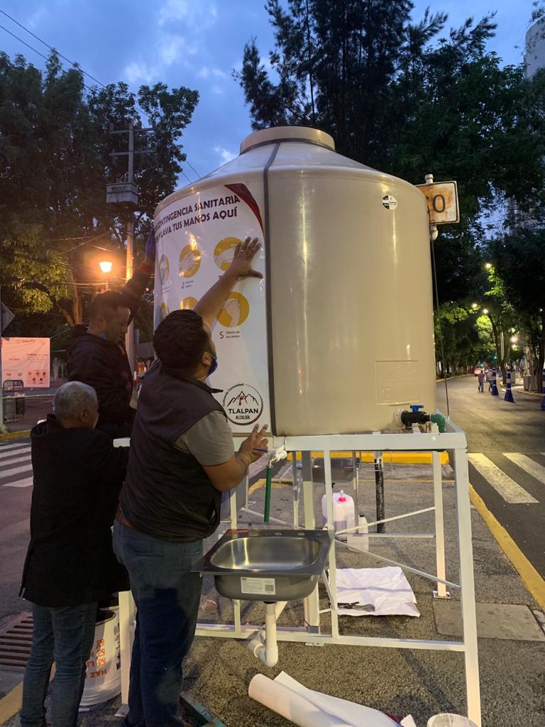 Lavamanos públicos en Tlalpan. (Especial)