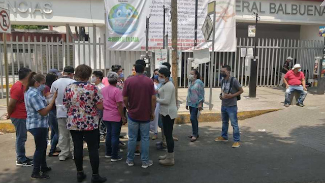 Por casos de covid-19, niegan atender a hombre con cirrosis