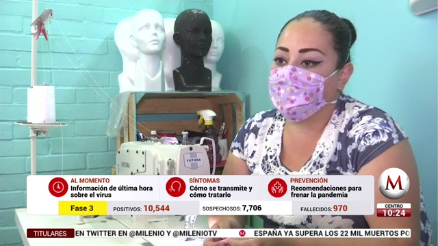 Enfermera fabrica cubrebocas caseros ante la pandemia de covid-19
