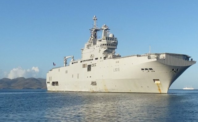 Francia envió a la zona a su navío portahelicópteros Dixmude. (especial)