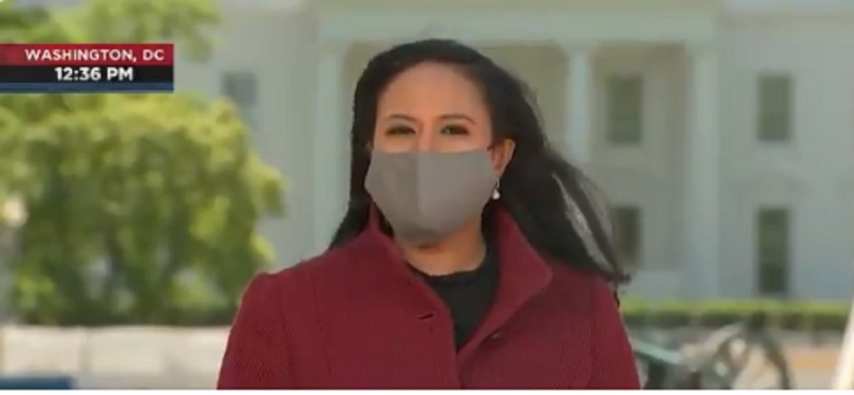 La reportera fue aplaudida en redes sociales por su profesionalismo (Instagram).