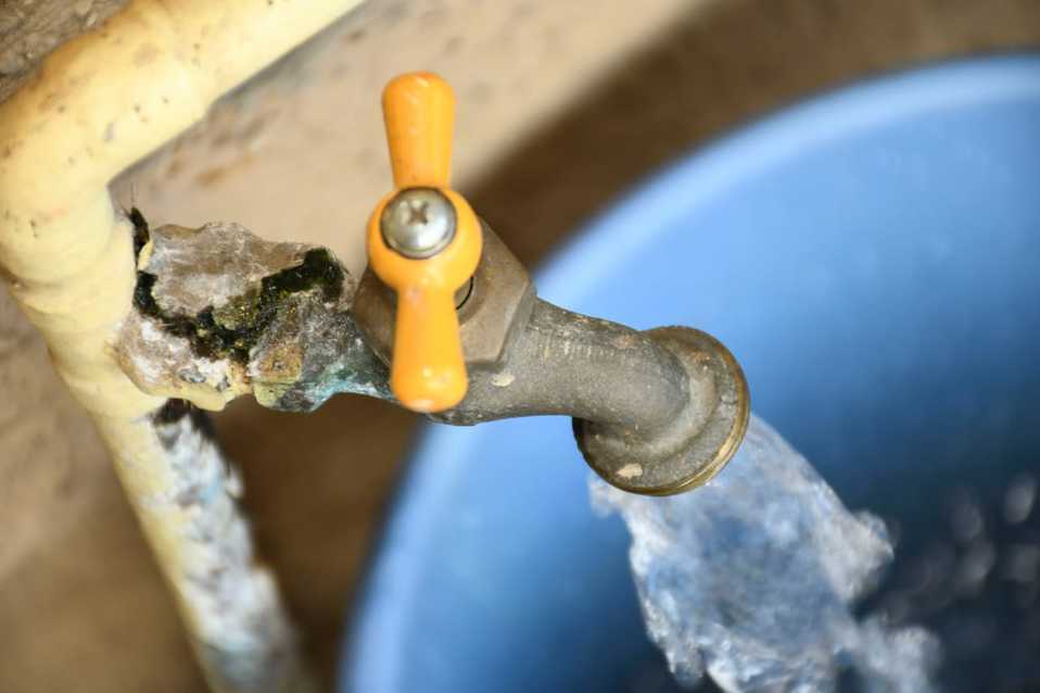 "Nueve de cada 10 no paga predial ni agua".  (Especial)