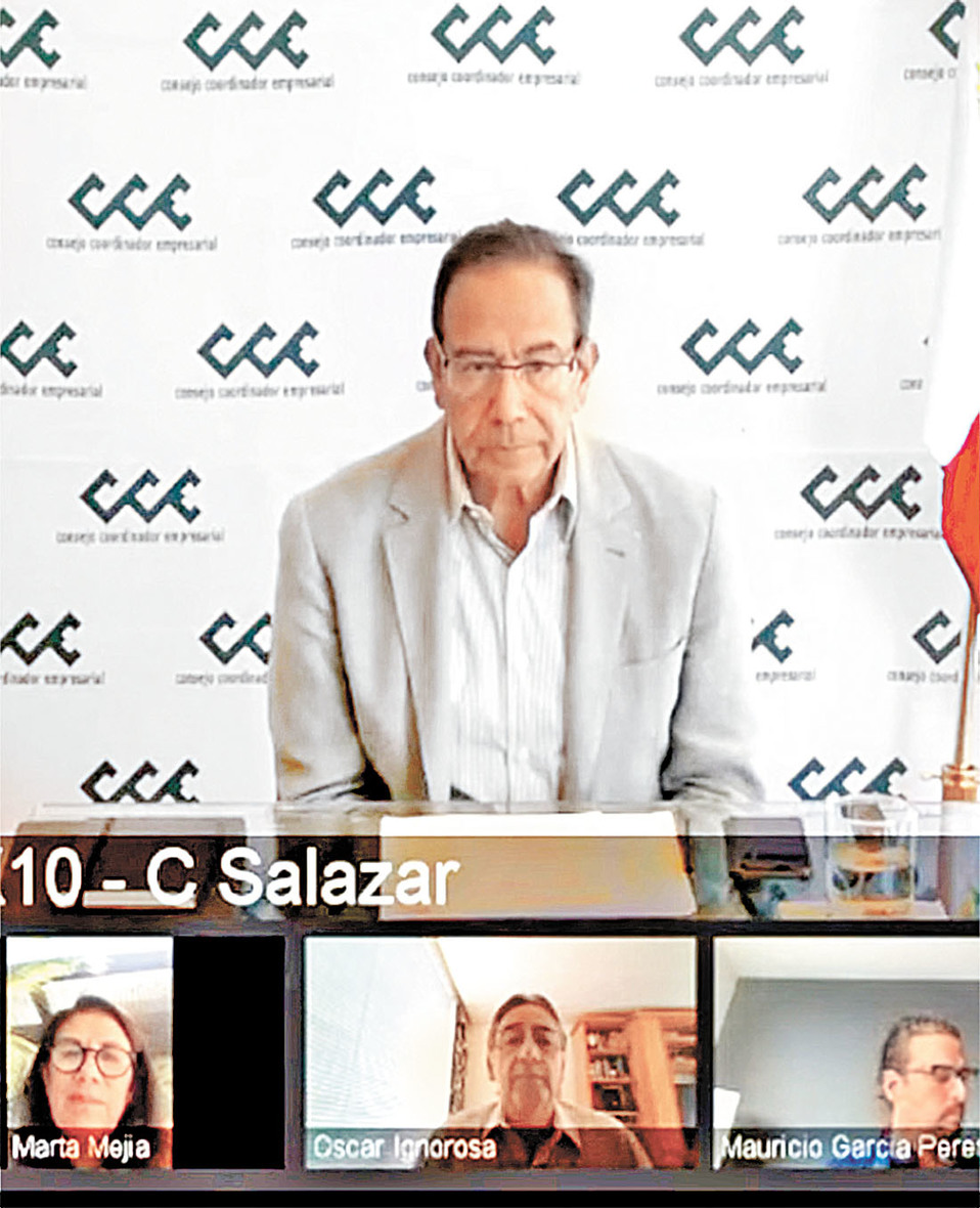 El líder empresarial en videoconferencia. (Especial)