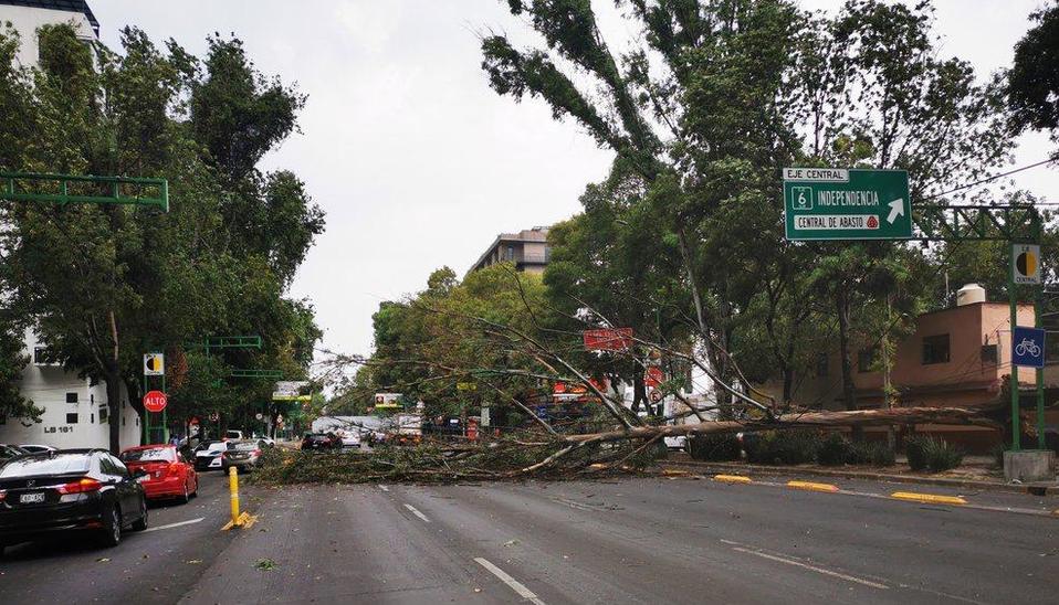No se reportaron heridos por el incidente en Eje Central. (Especial)